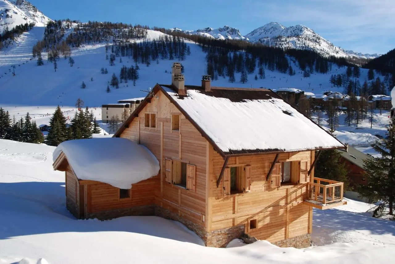 Villa grand chalet plein sud à Montgenèvre